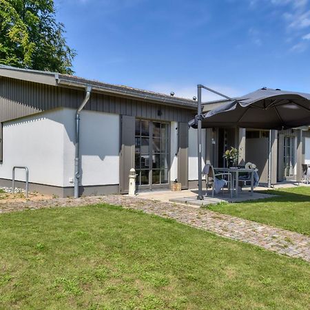 Apartamento Ferienhaus Frische Brise 33 Feriendorf Klein Stresow Ruegen Putbus Exterior foto